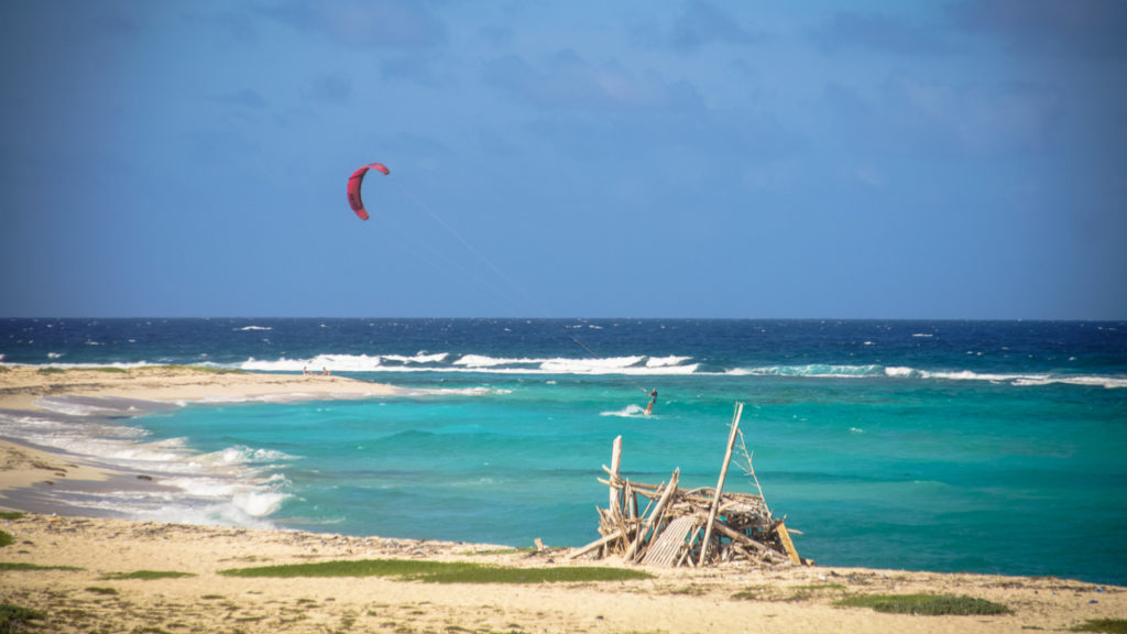 Aruba Beach Kite Surfing
