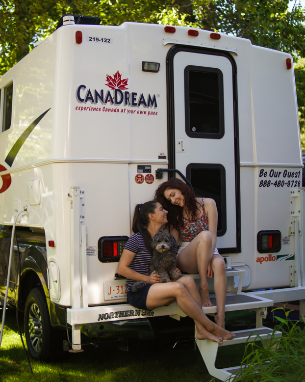 CanaDream RV Camper Lesbian Couple