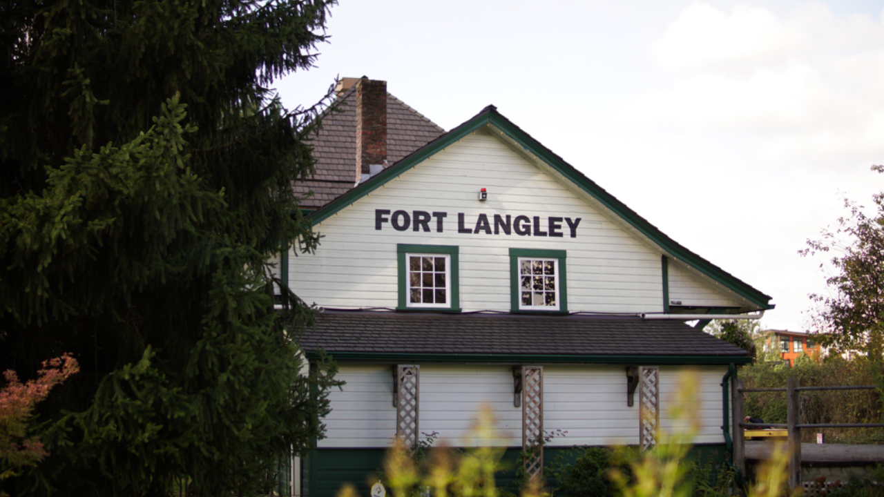 A Fall Staycation in Langley, BC - Lez See the World